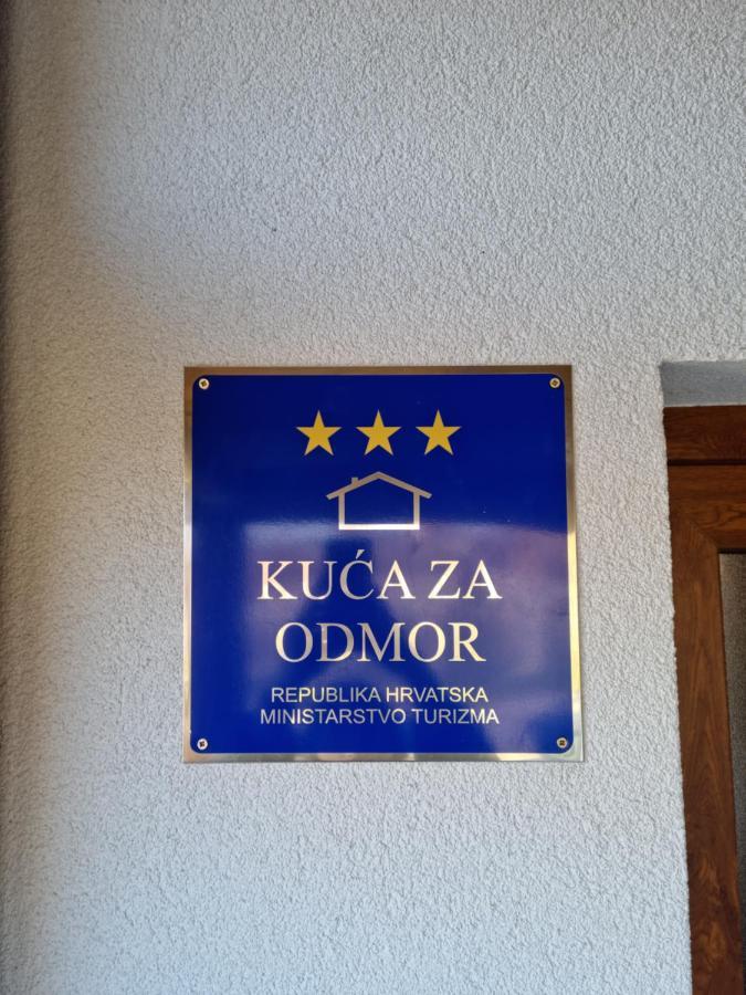 Вилла Kuca Za Odmor Baron Kutjevo Экстерьер фото